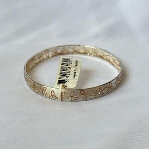 Retired Brighton “Diva Daisy” Elegant Silver Bangle Bracelet